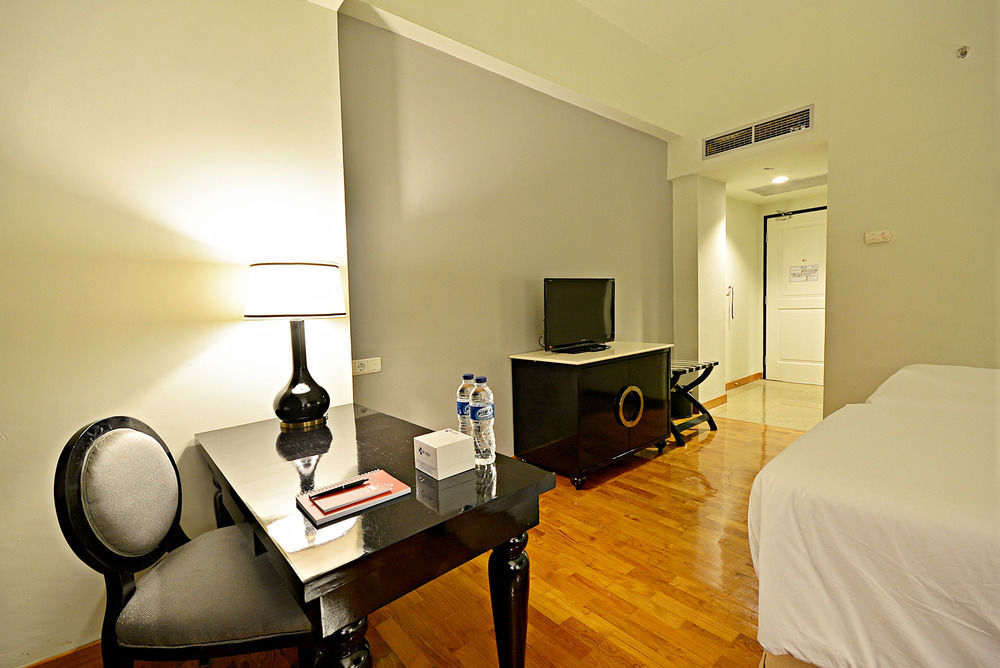 Hotel Diradja Τζακάρτα Εξωτερικό φωτογραφία
